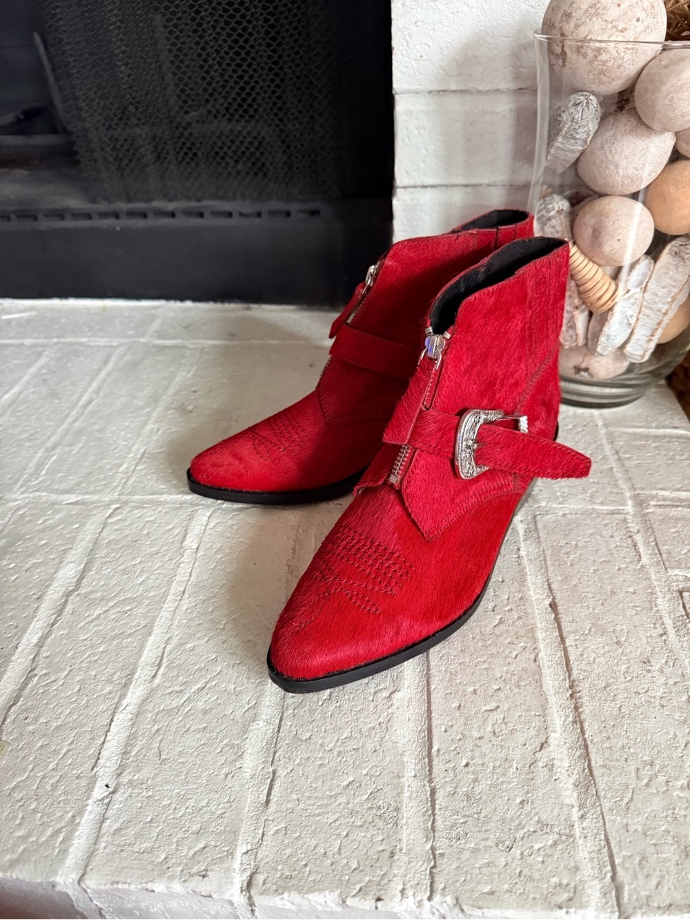 Topshop Amazing Red Calf Hair Western Ankle Boots Cowboy Buckle Zip Sz 7.5 NWOT